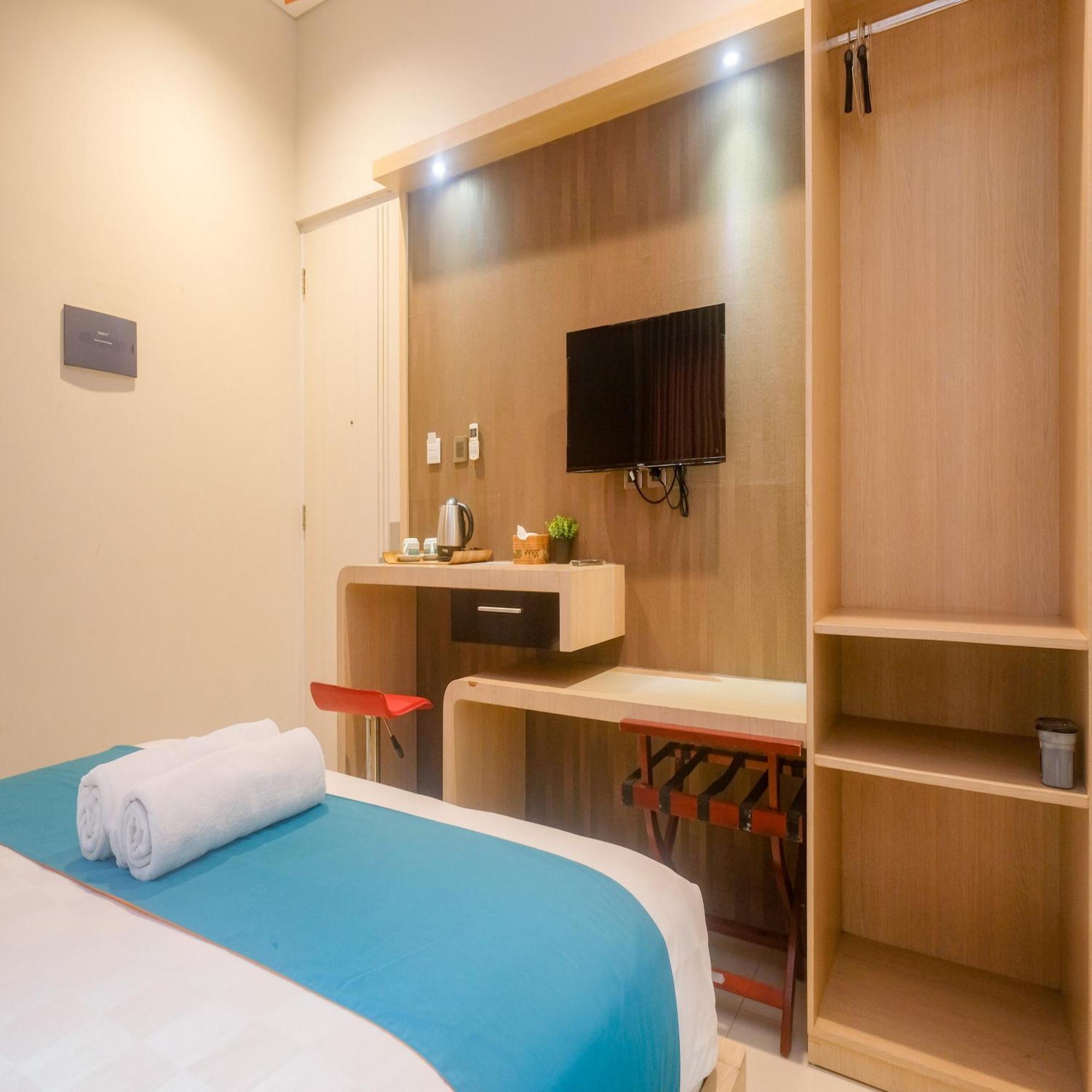 Sans Hotel Grand Omah Sastro Yogyakarta Maguwo