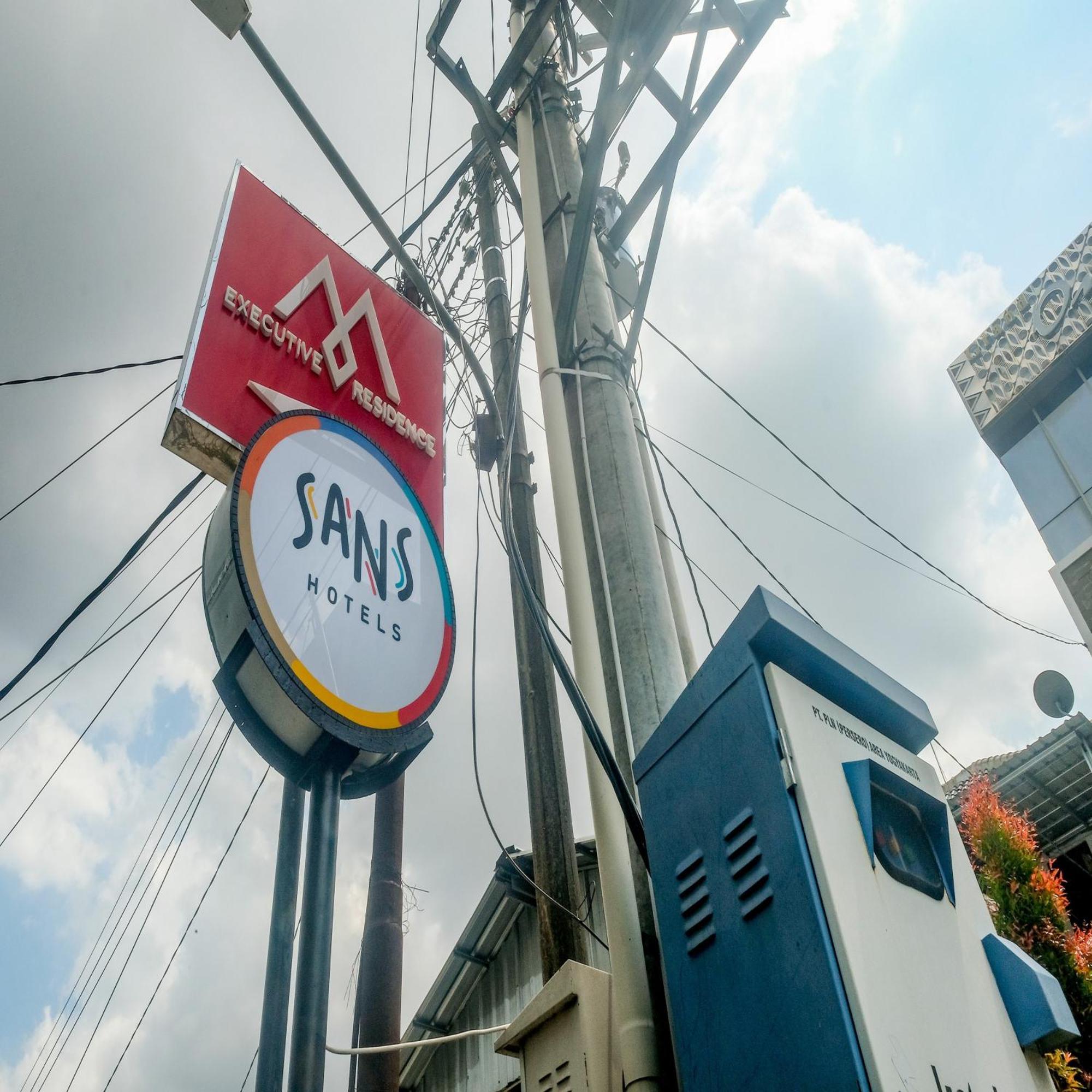 Sans Hotel Grand Omah Sastro Yogyakarta Hotel Maguwo