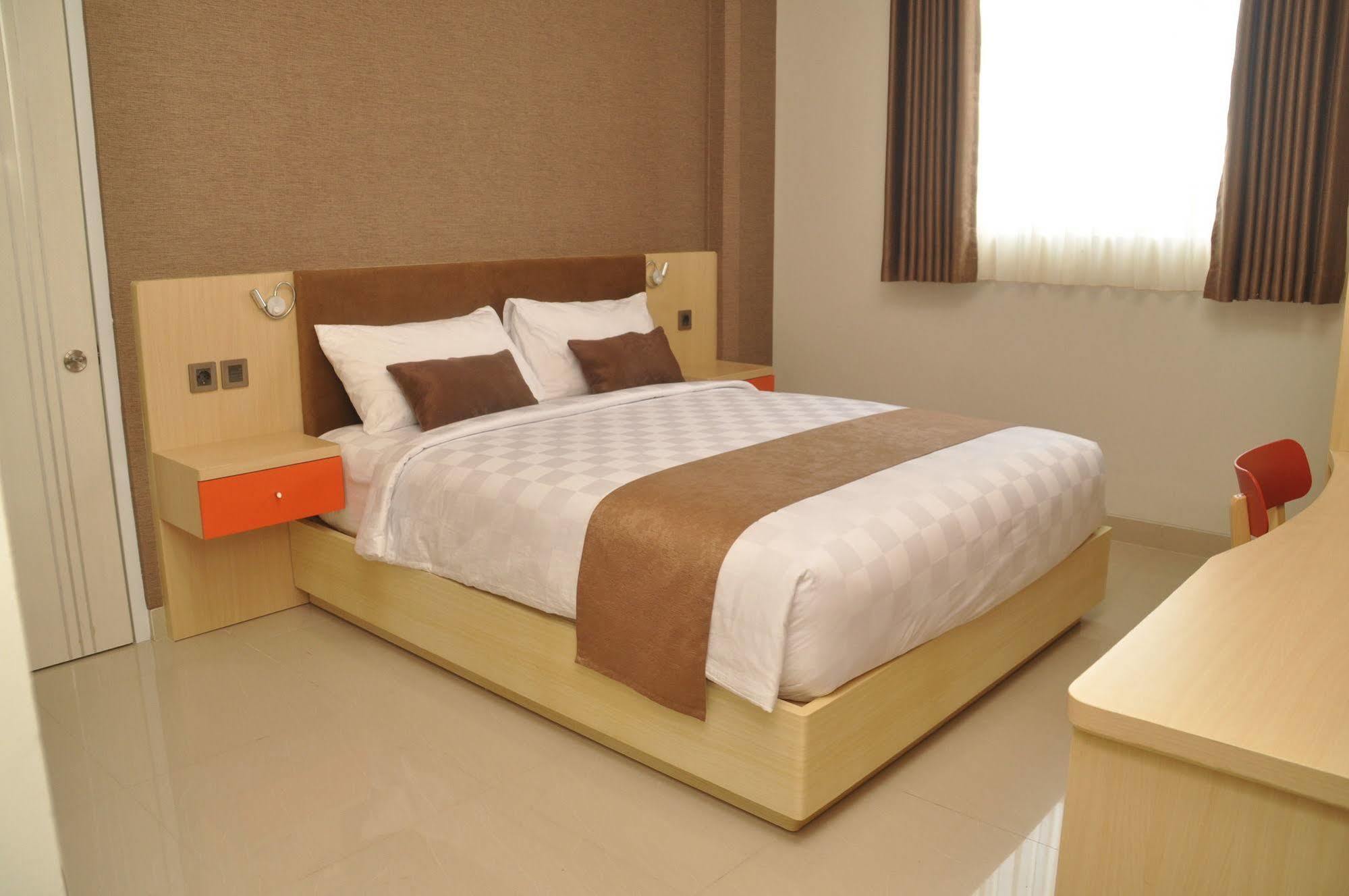 Sans Hotel Grand Omah Sastro Yogyakarta Hotel 3*
