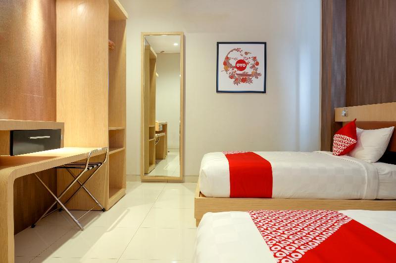 Hotel Sans Hotel Grand Omah Sastro Yogyakarta Maguwo
